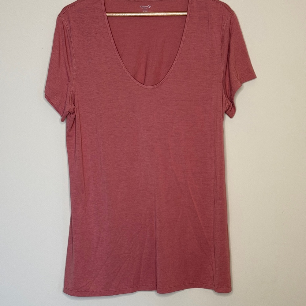 Old Navy Women's Rose Short Sleeve Tee XL Tall